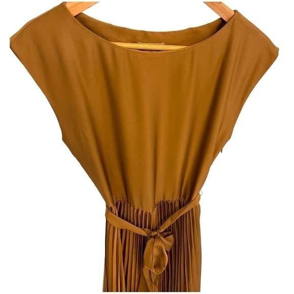 H&M Calf Length Midi Sleeveless Dress with Full & Drapey Plisse Skirt - Picture 4 of 16